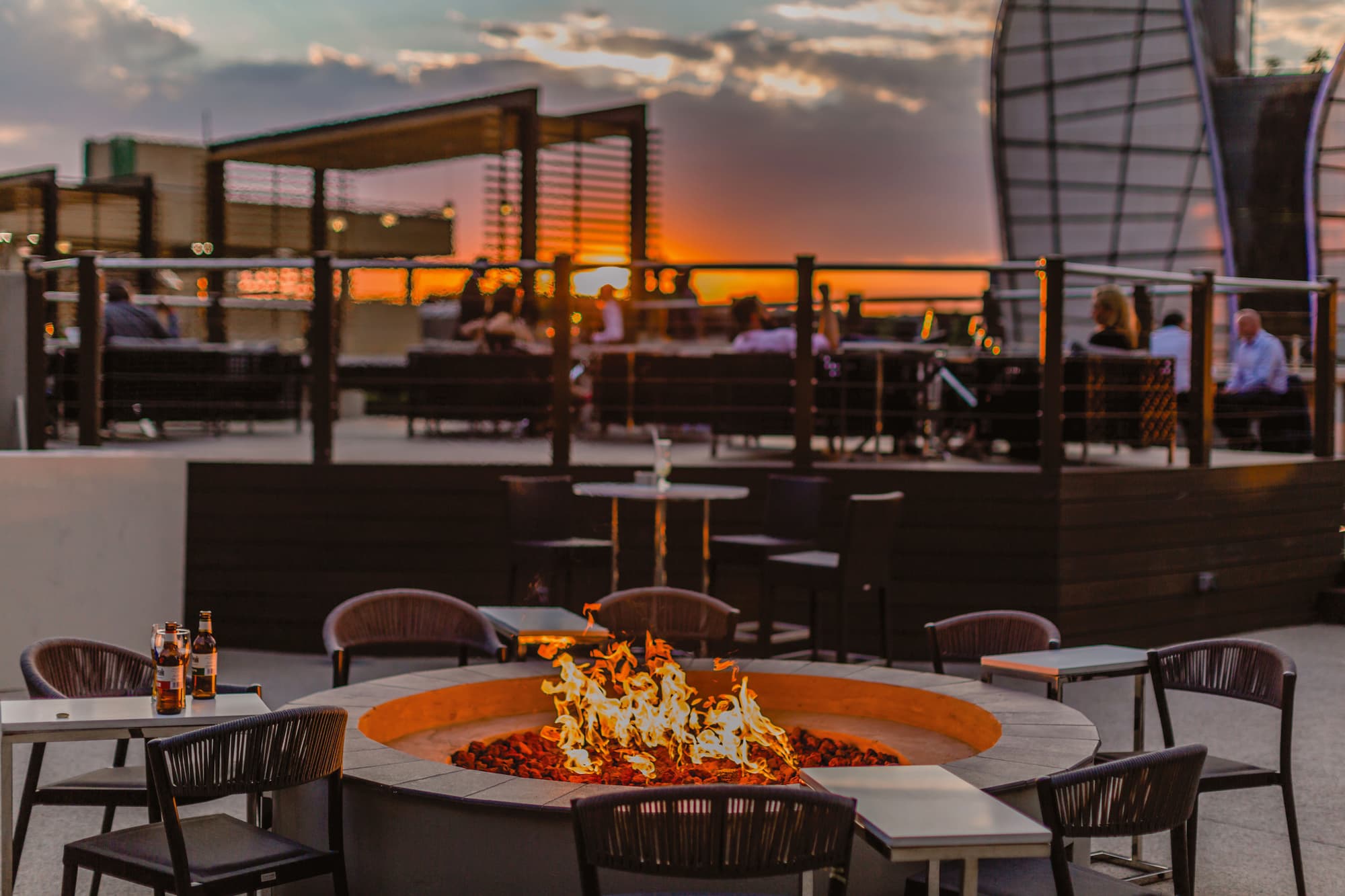San Deck, Bar & Restaurant